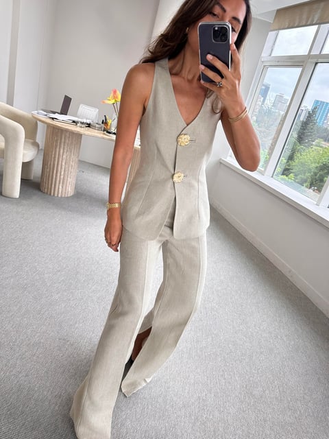 Conjunto Olivia – Colete Elegante + Calça de Linho