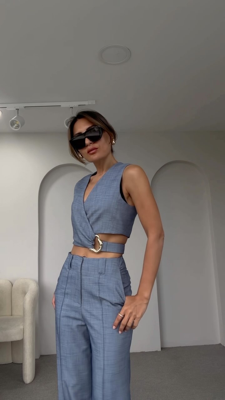 Conjunto Flora – Blusa Elegante + Calça