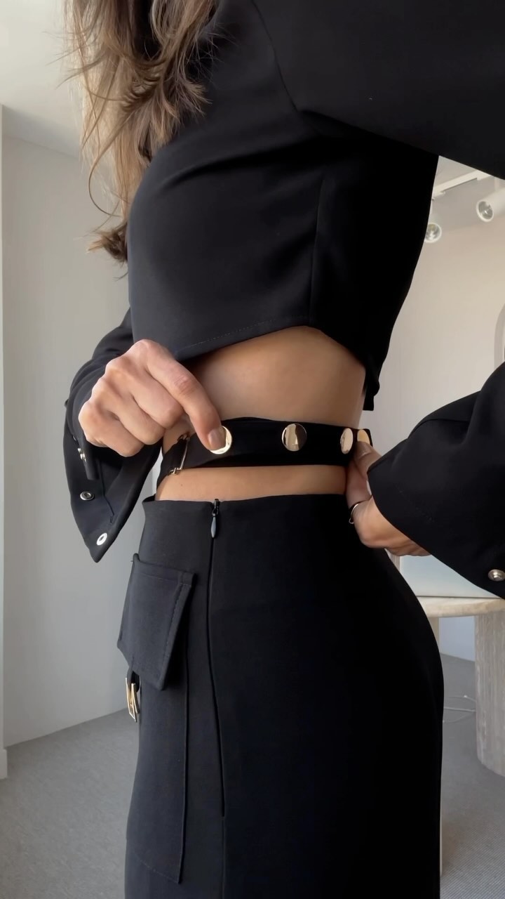 Conjunto Alissa – Blusa Feminina + Calça Moderna (Preto)