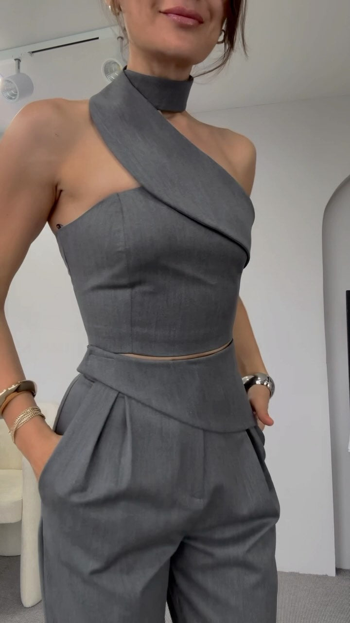 Conjunto Breena – Blusa Bustier de um Ombro Só + Calça de Cintura Alta com Modelagem